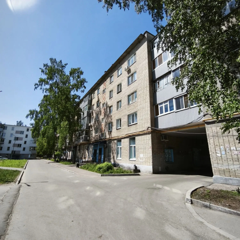 Квартира Трехкомнатная на ГЭСе