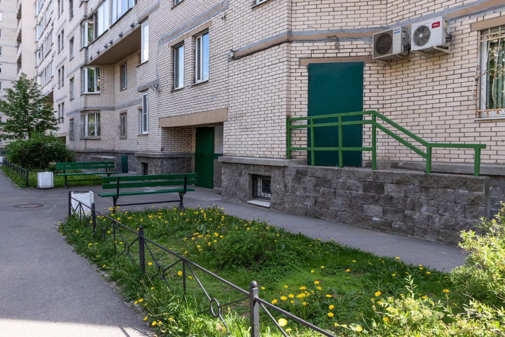 Апартаменты Семейные СуткиЛайв у м. Площадь Мужества