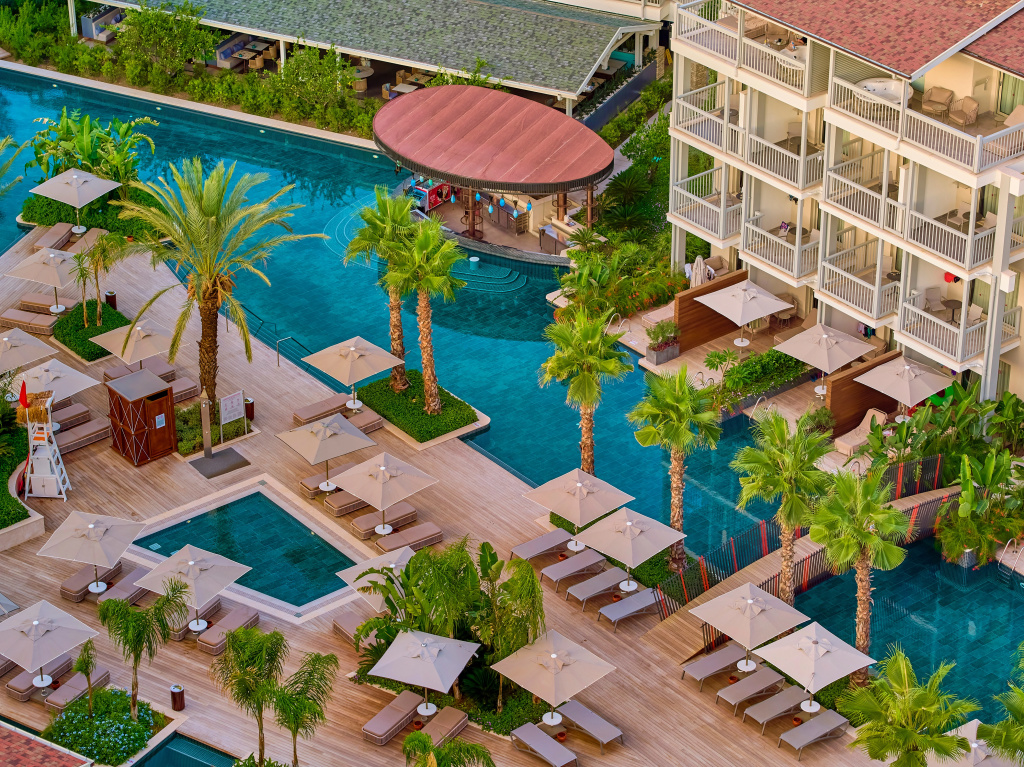 Lara Barut Collection - Ultra All Inclusive
