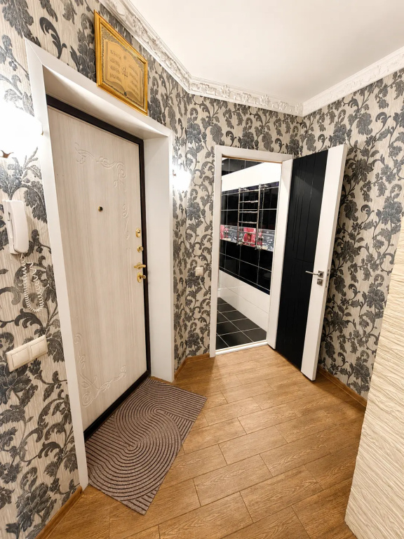 Квартира Просторная 3 Комнатная 80 м² с Двумя Санузлами и Видовой Лоджией