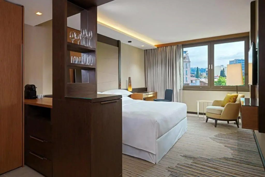 Sheraton Grand Tbilisi Metechi Palace