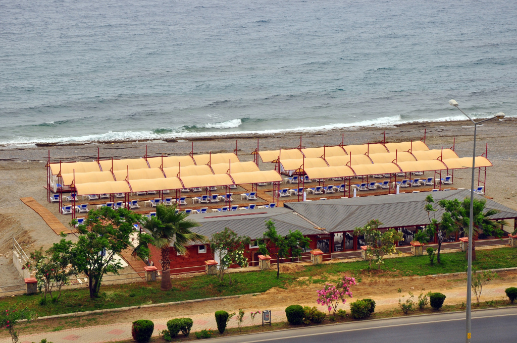 Sey Beach Hotel & Spa