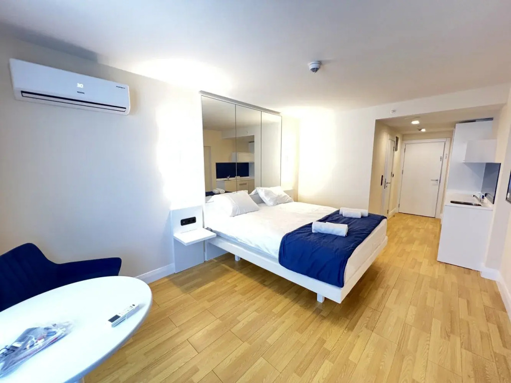 Apartments BA05 Homerent @ Orbi City D1