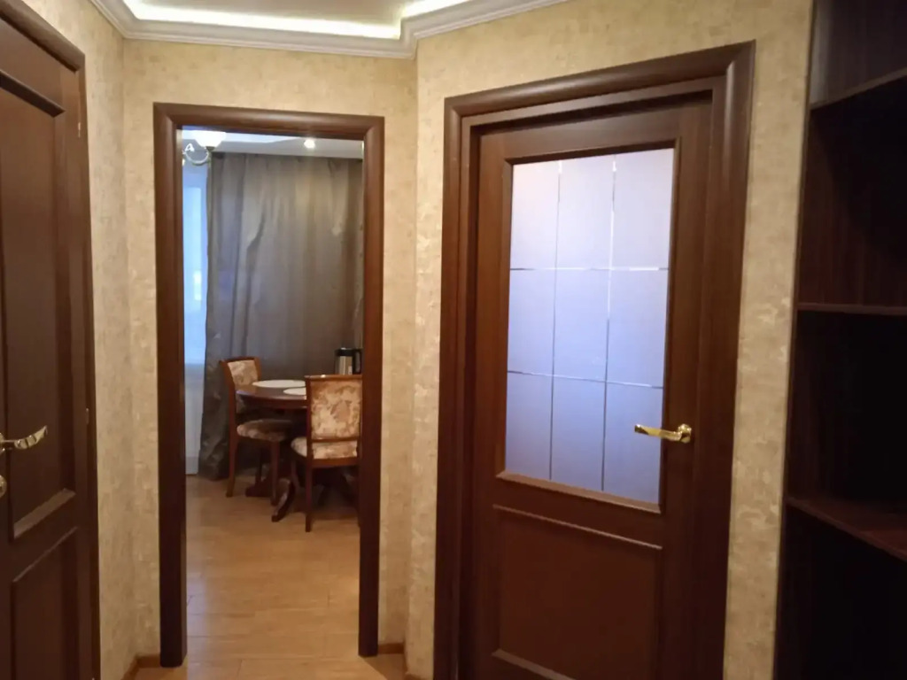 Квартира Суворова 28