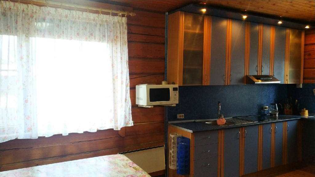 Частный дом Уютный с камином в Карелии на острове