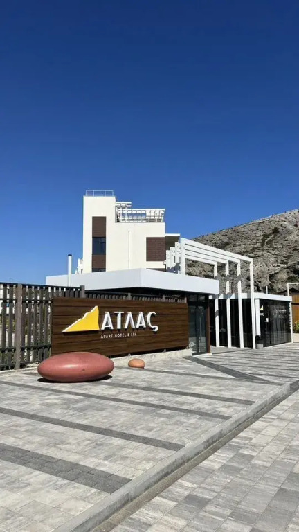 Апартаменты на Набережной 75к4 (610.4)