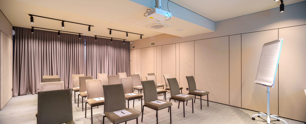 4 ★ Rilas Hotel