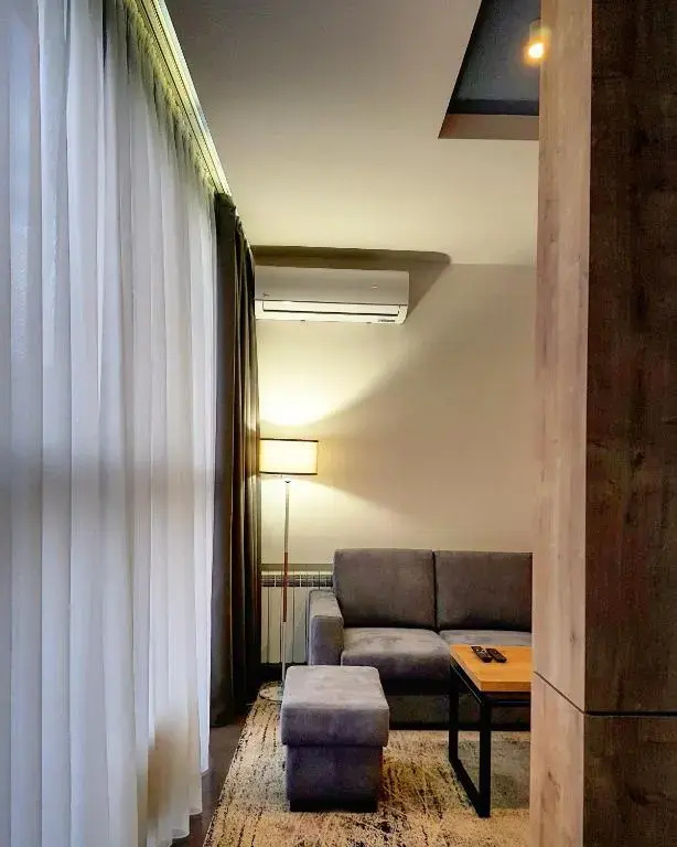Alpha Horizon Hotel