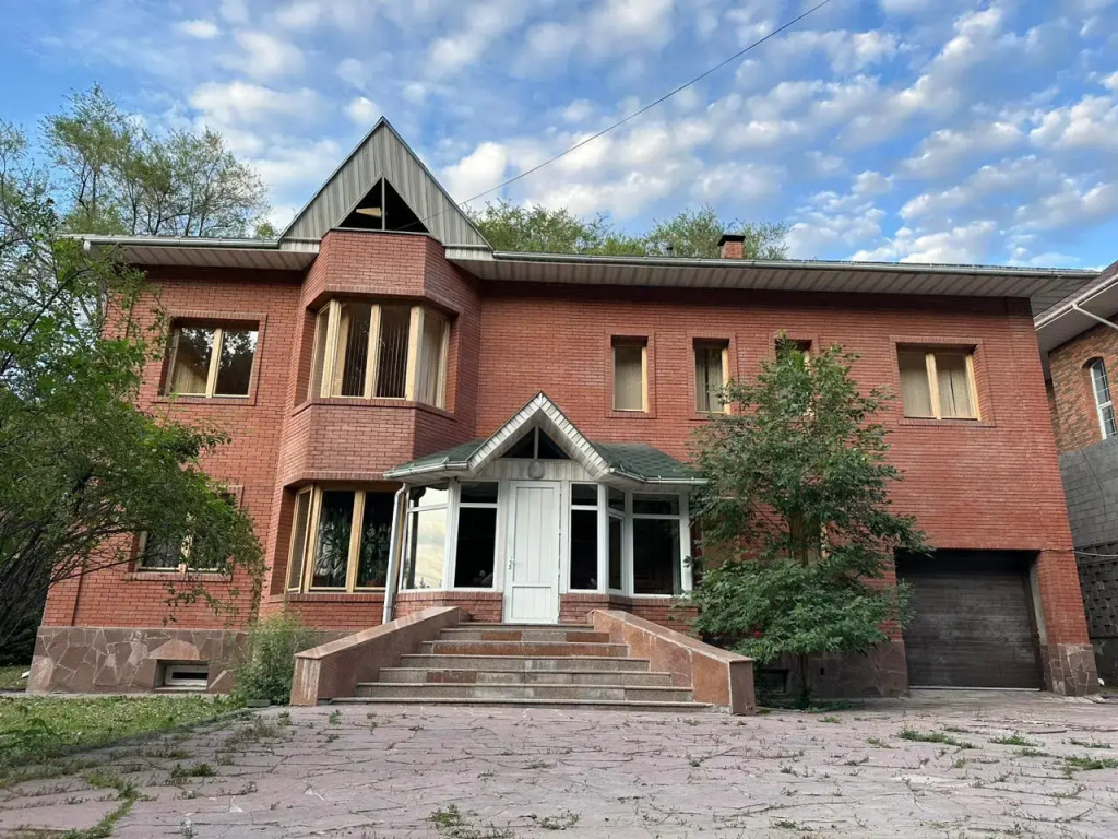 Частный дом Ласточка