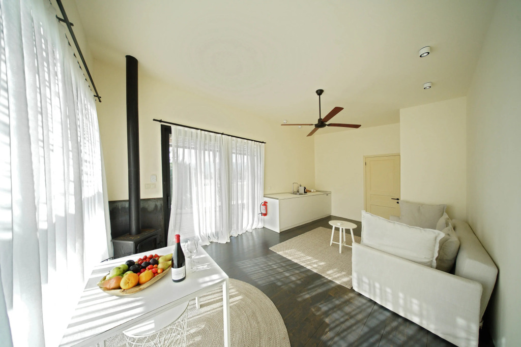 Rico Rancho Hotel
