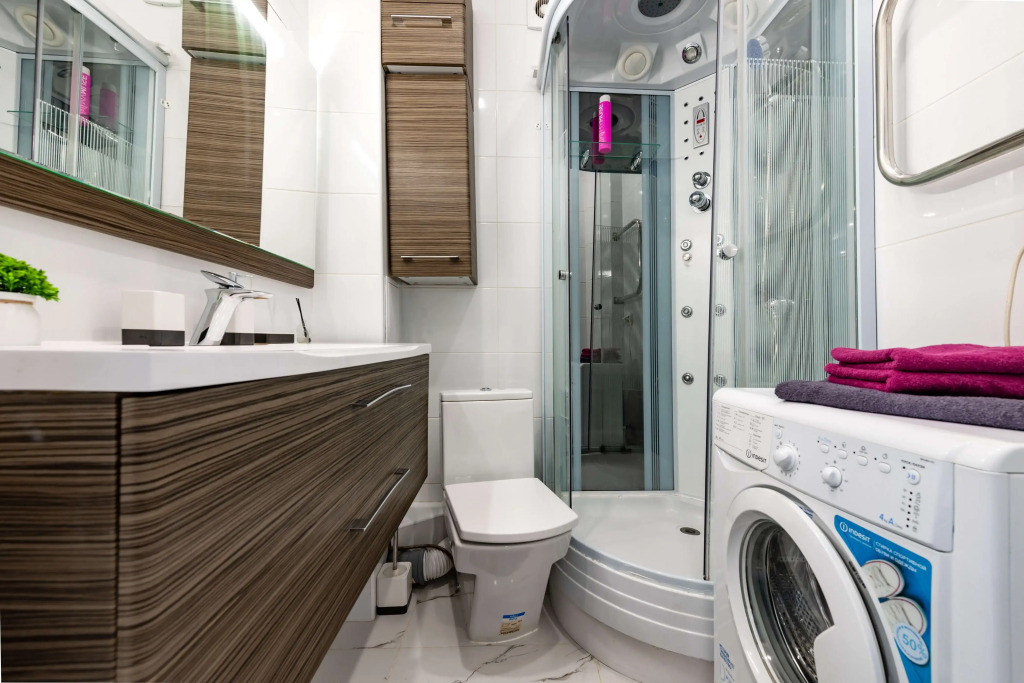 Квартира с видом на Неву развод мостов и салюты
