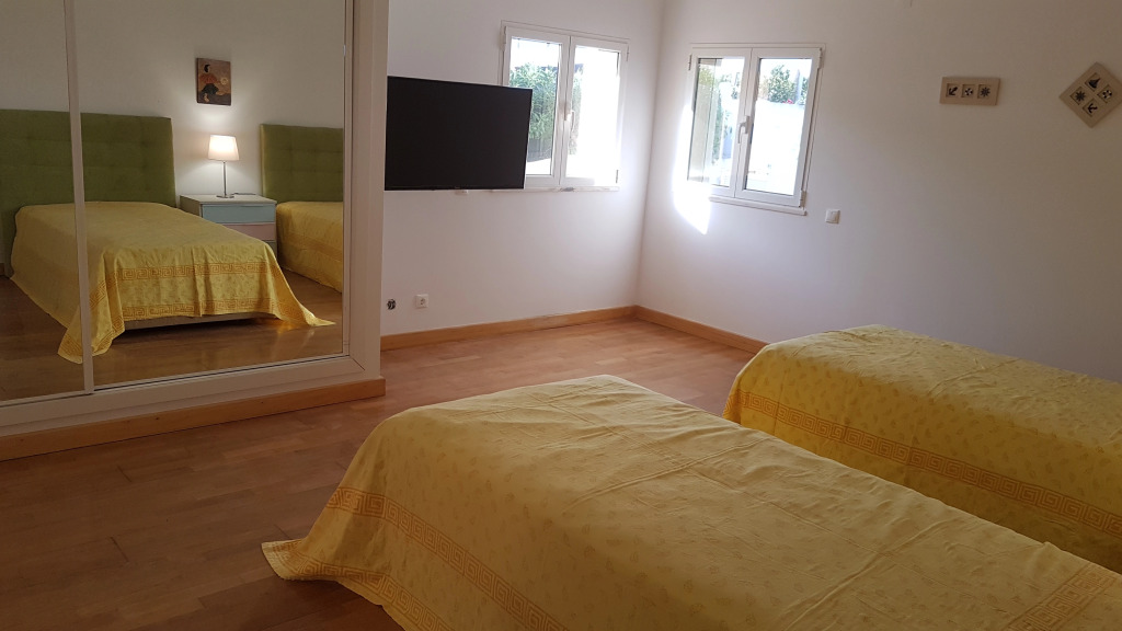 Sunset Villa by Laranjal Rentals