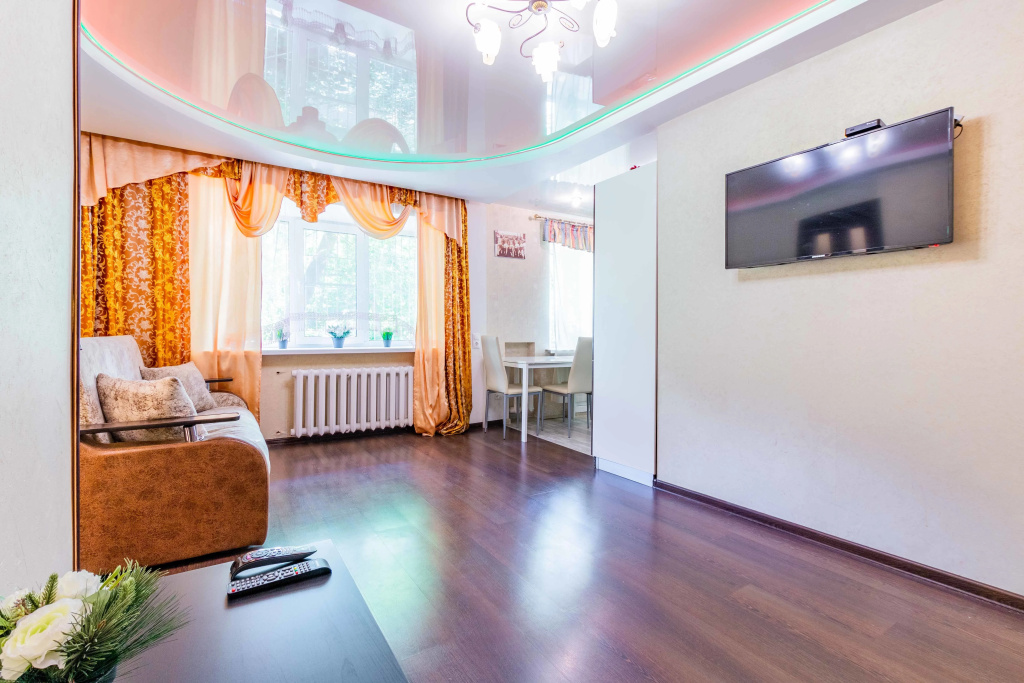 Апартаменты DreamHouse Короленко 10