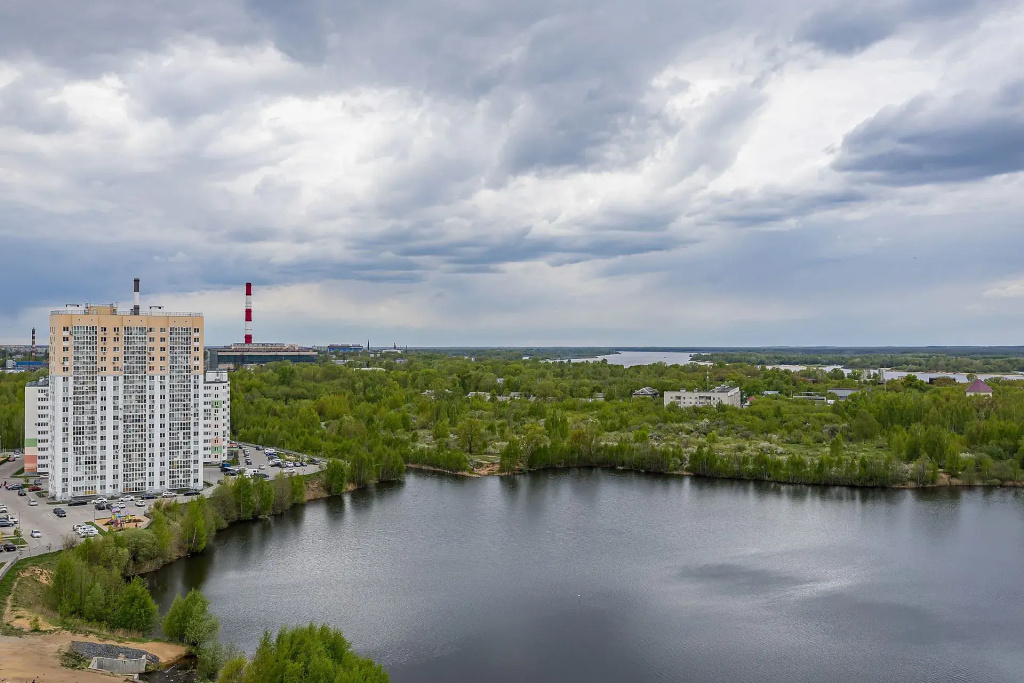 Квартира 1 комнатная с видом на город и озеро