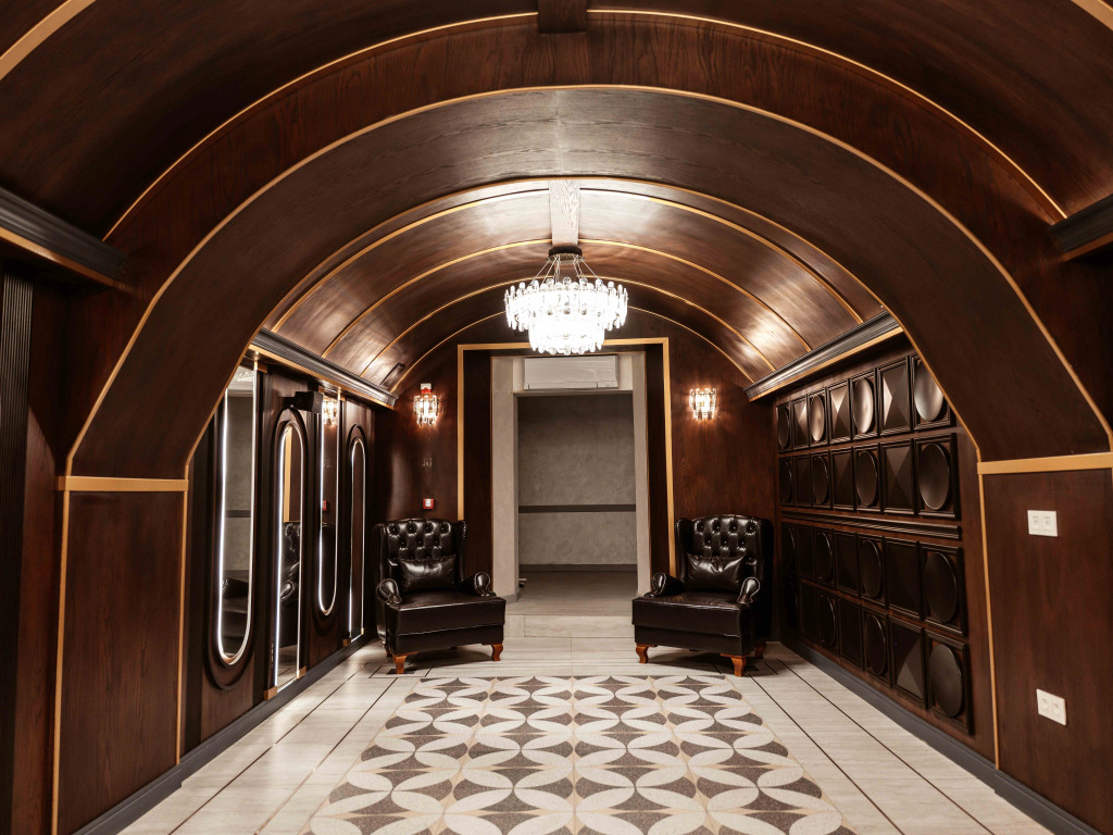 Meridian Luxury Boutique Hotel