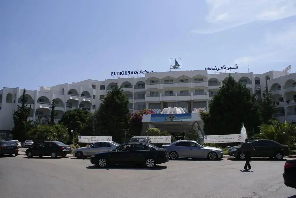 El Mouradi Palace- Couple et Famille uniquement