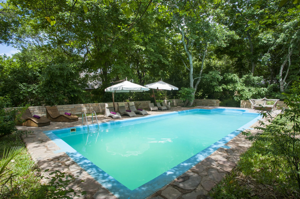 Отель Selous Kinga Lodge