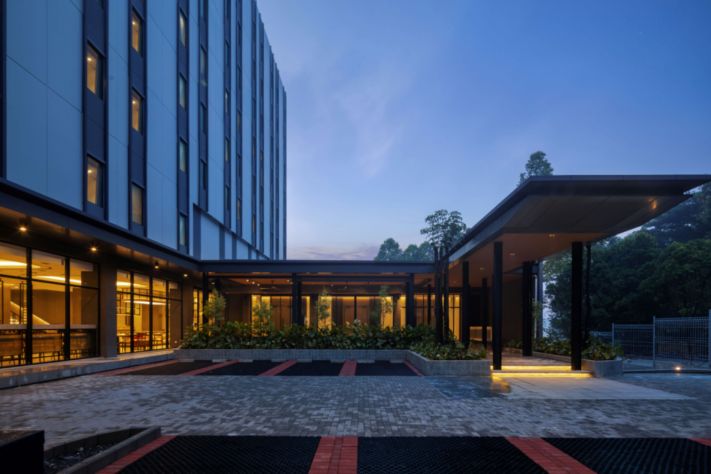 Hotel Neo Kota Baru Parahyangan
