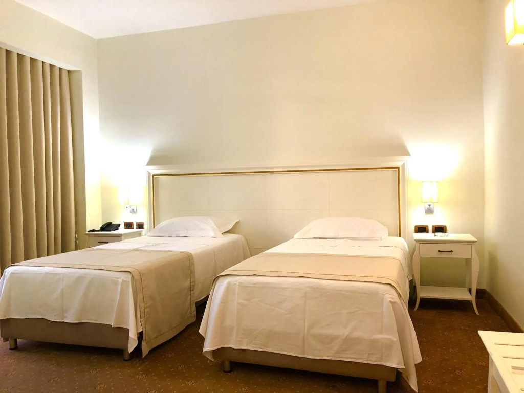 Hotel Fieri