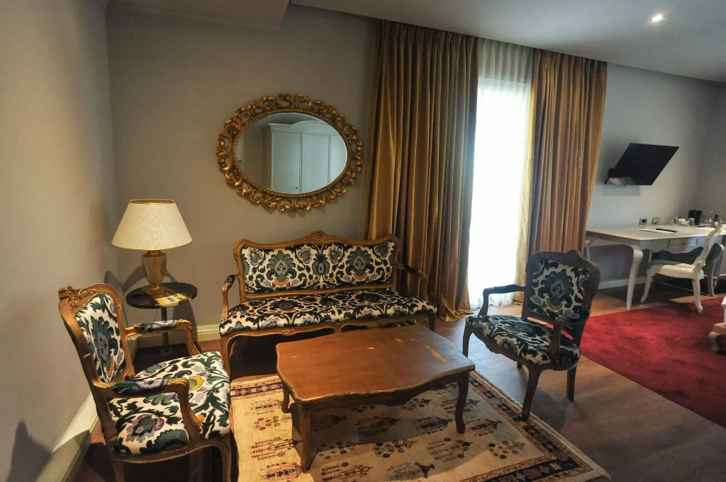Classic Hotel
