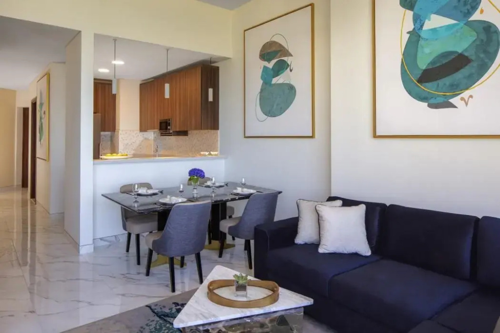 Avani Plus Palm View Dubai Hotel & Suites