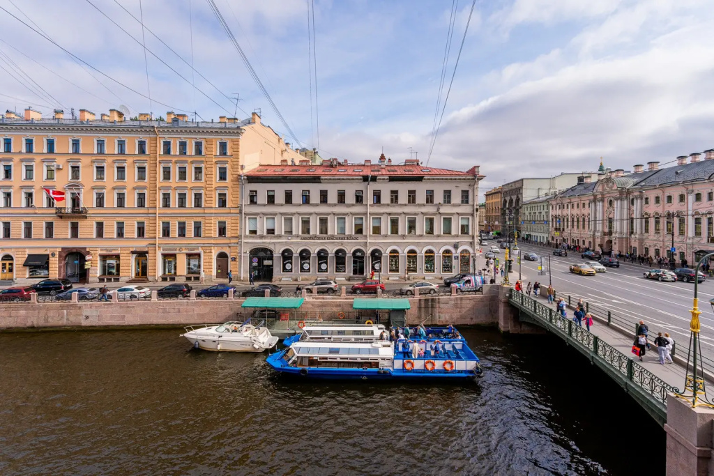 Апартаменты Minin Apartments Видовые двухуровневые на Невском 140 кв.м.