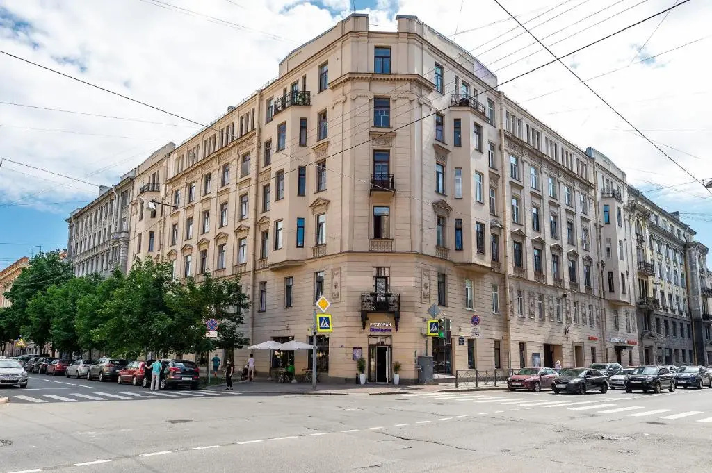 Апартаменты в жилом доме Marco's Apartment House 1