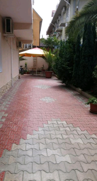 Меблированные комнаты Лариса