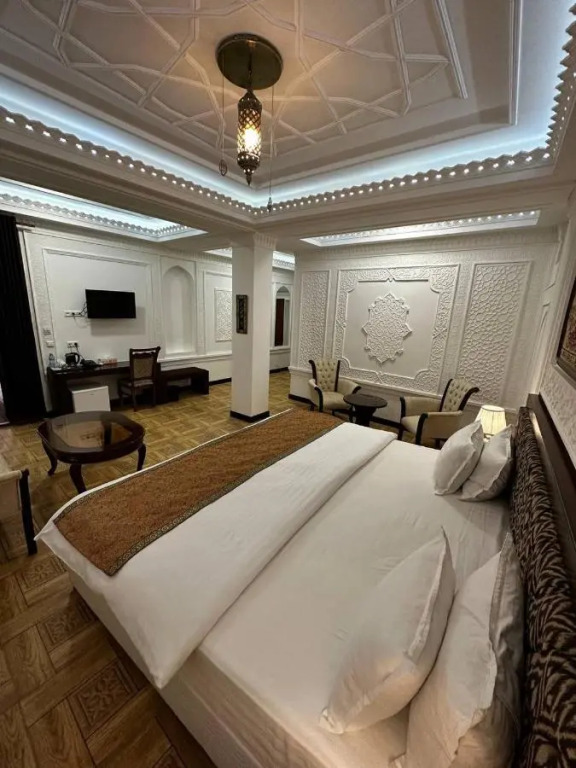 Отель Shahriston