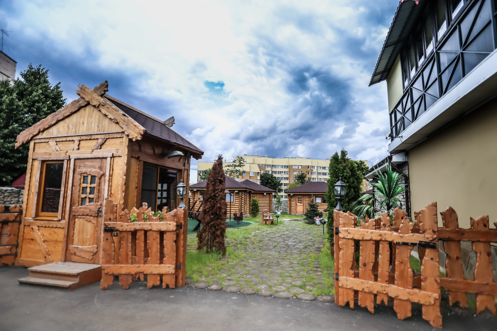 Охотничья усадьба пушкин. Гостиница охотничья усадьба в пушкине. Охотничья гостиница. Охотничья усадьба пушкин. Охотничья усадьба в пушкине.