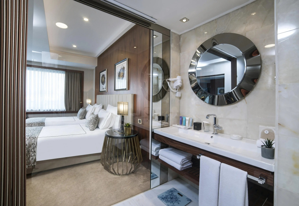 Sura Luxury Milion & Spa