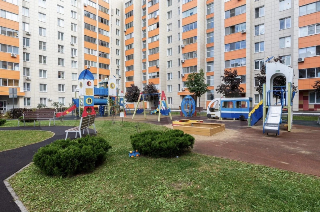 Квартира у метро в 5 минутах от центра