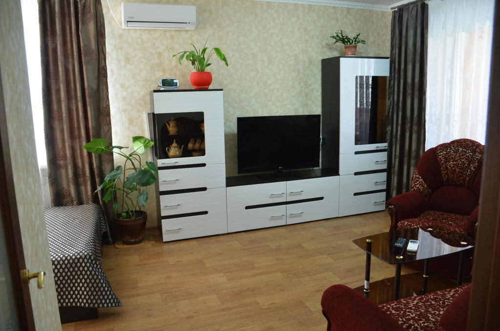 Апартаменты ApartLux Александрова в Волжском