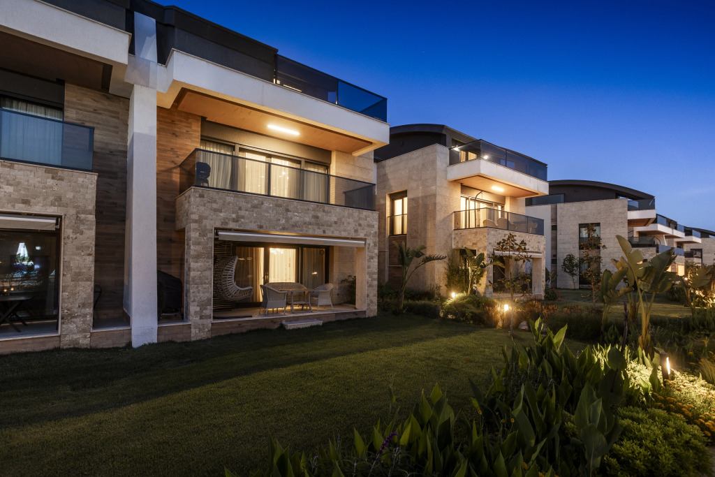 Luxury Garden Suites