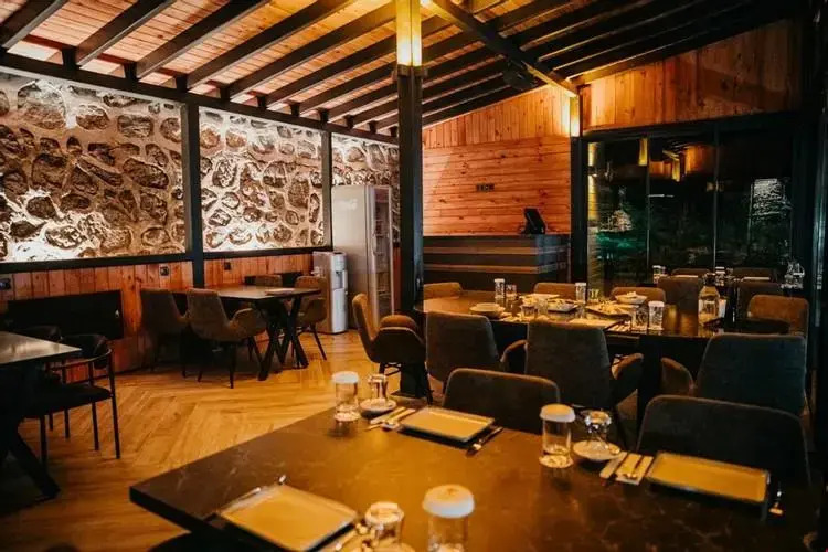 Cathan Art Hotel