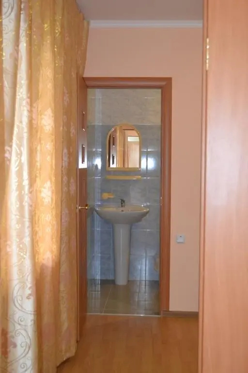 Солнечный