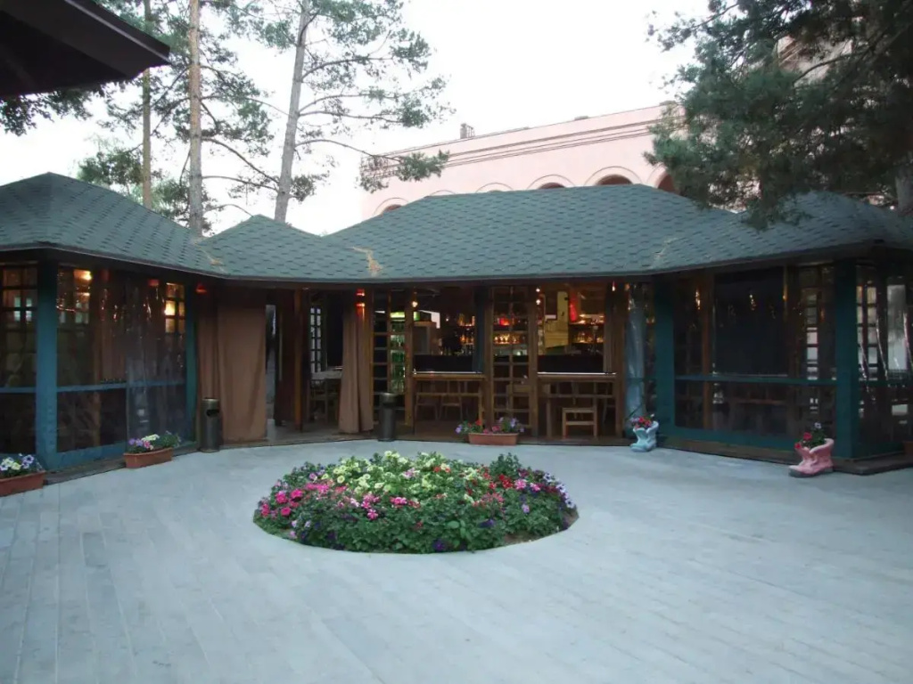 Armenia Hotel