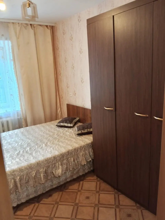 Квартира В Центре Ишима Просторная 2-комн. для Командировок и Семьи
