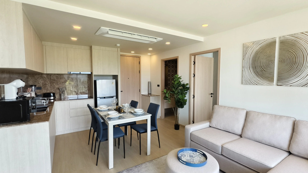 Апартаменты Spacious 2-Bedroom Apartment in Ozone Oasis Bang Tao
