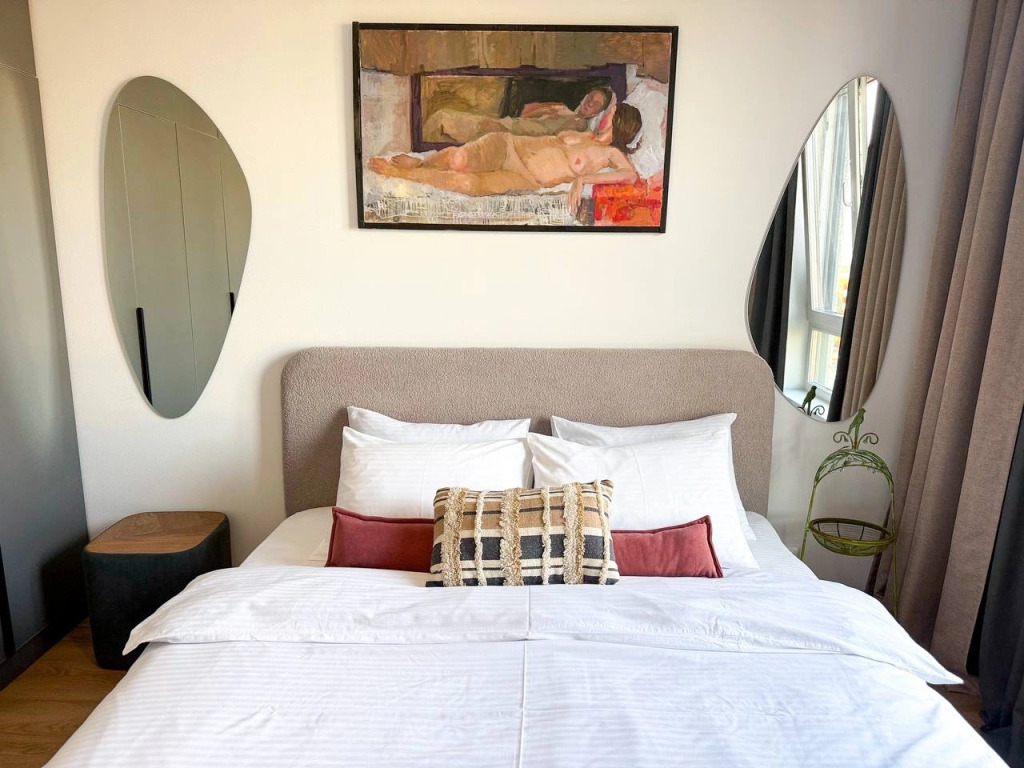 KatrinRent Muse Flat