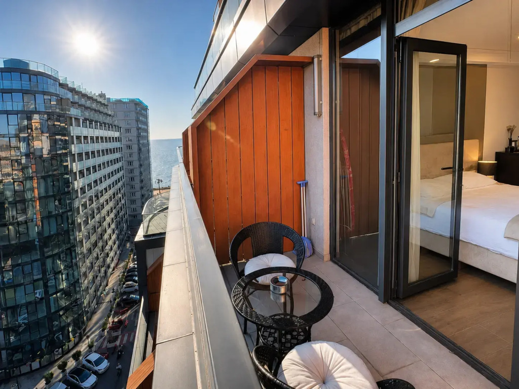 Апартаменты ELT Wyn Residence с видом на море 12 этаж Wyn 12-135