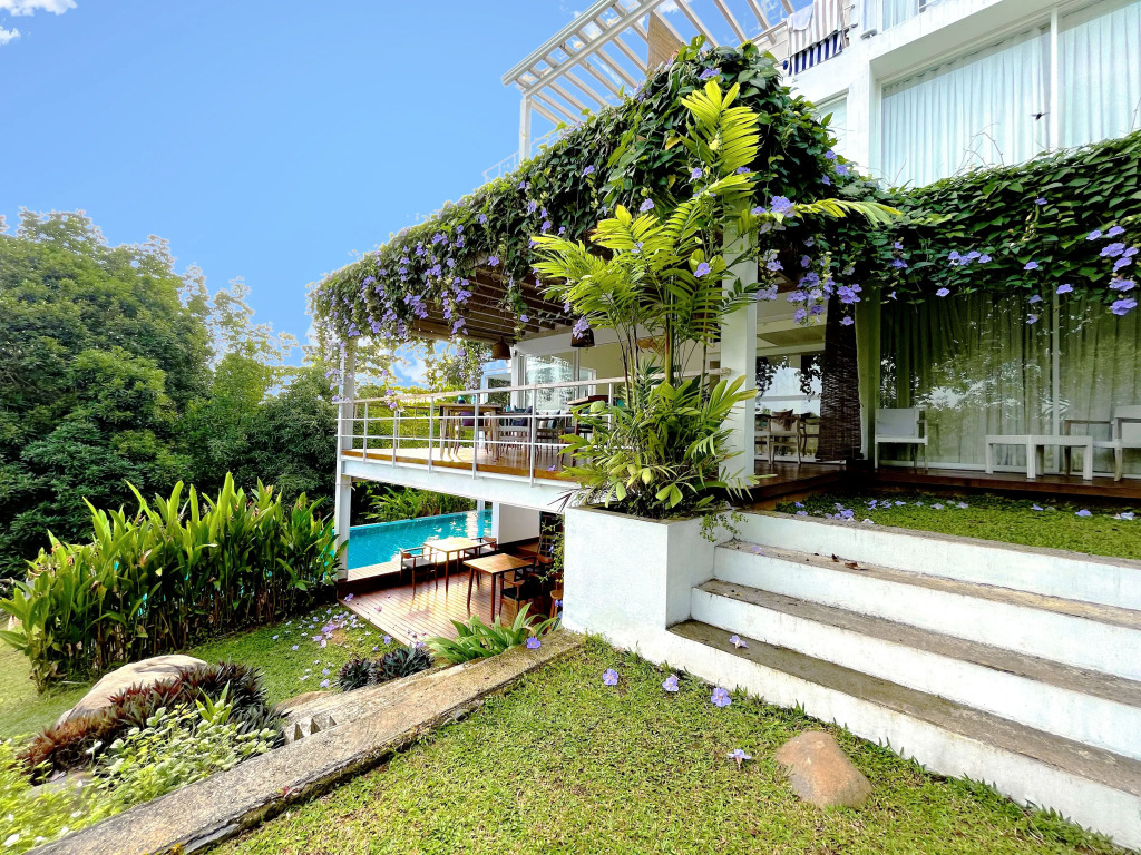 33 Lake Terrace