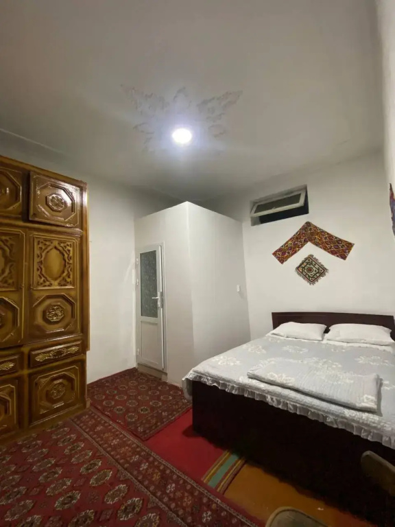 Ozod  Guest House