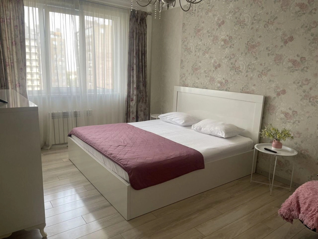 Квартира В сaмом центре в пешeй доcтупности oт Apбaтa