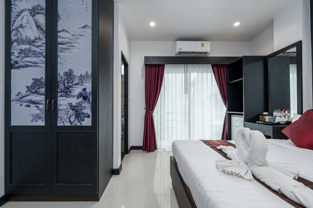 Sunray Beach Hotel Patong