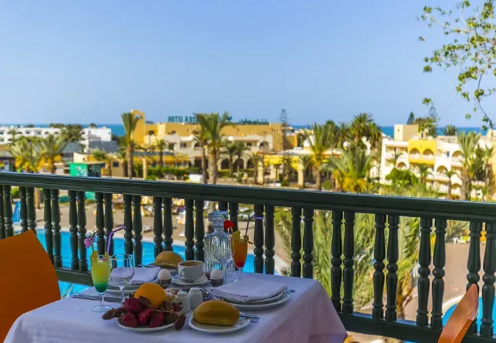 Riviera Hotel - Family only