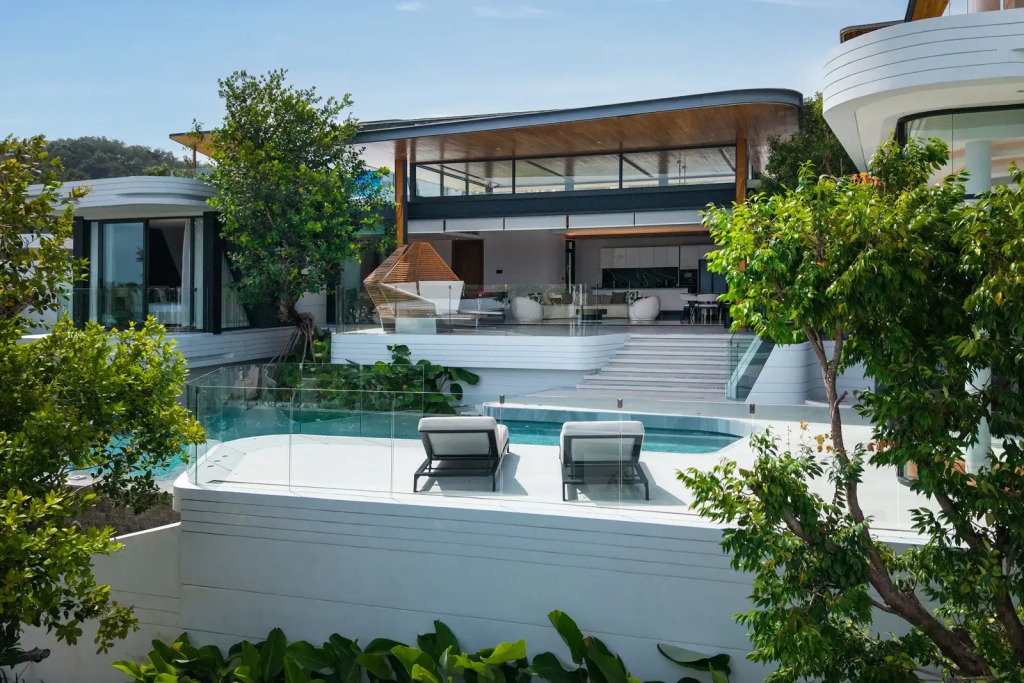 Вилла Zavaya 360 view luxury retreat with pool