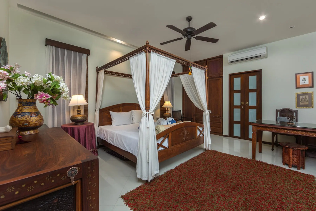 Вилла LETI 3BR, 22 meters Pool, Naiharn Beach