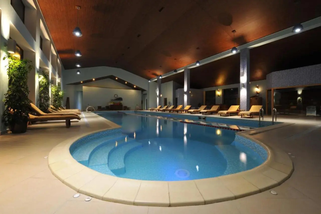 El Resort Hotel