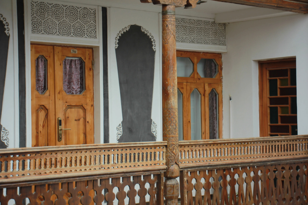 Sukhrob Barzu Hotel